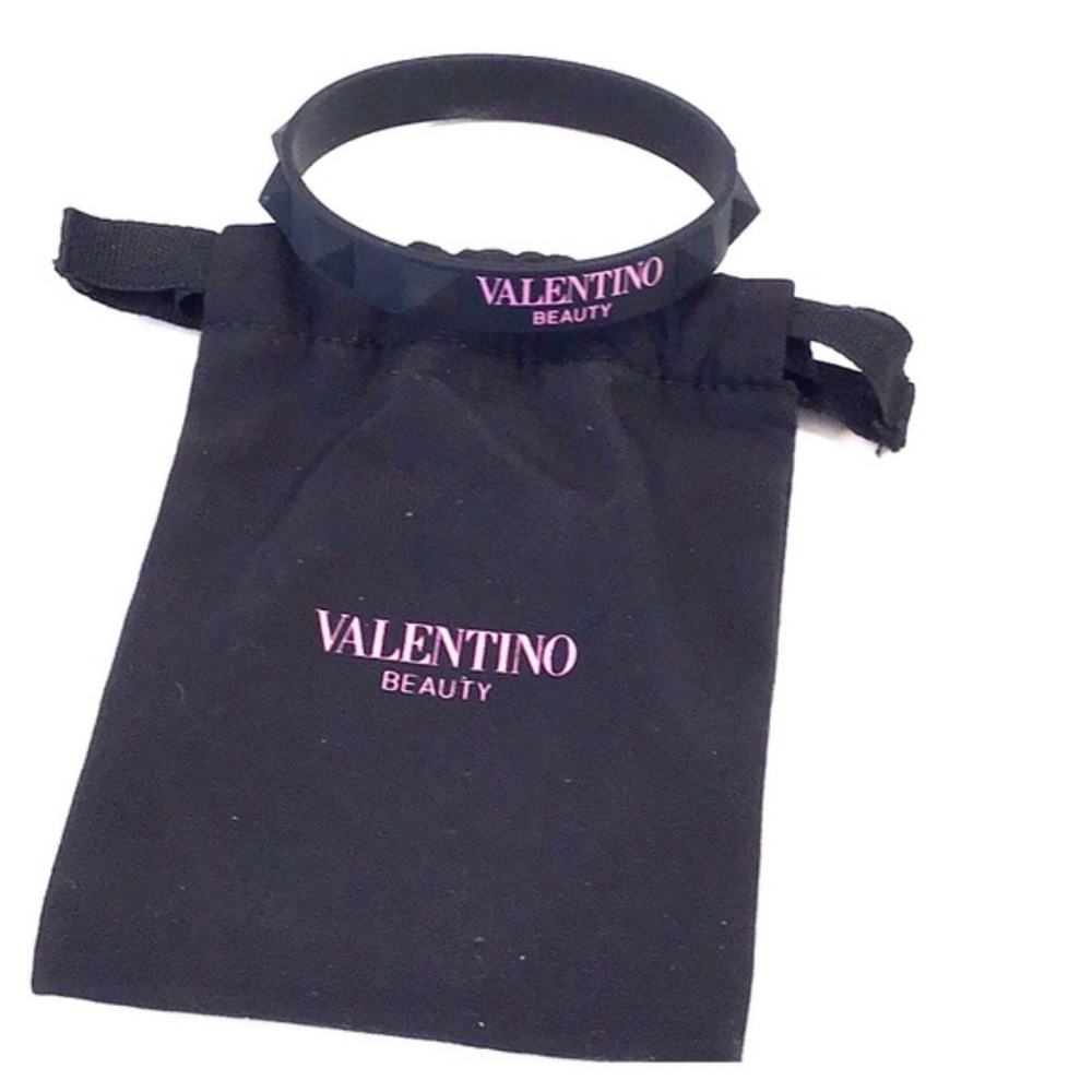 VALENTINO BEAUTY WOMAN'S
DONNA BRACELET. NWOT